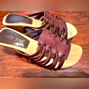 Cathy Jean Women's Brown Leather Sandals, size 5